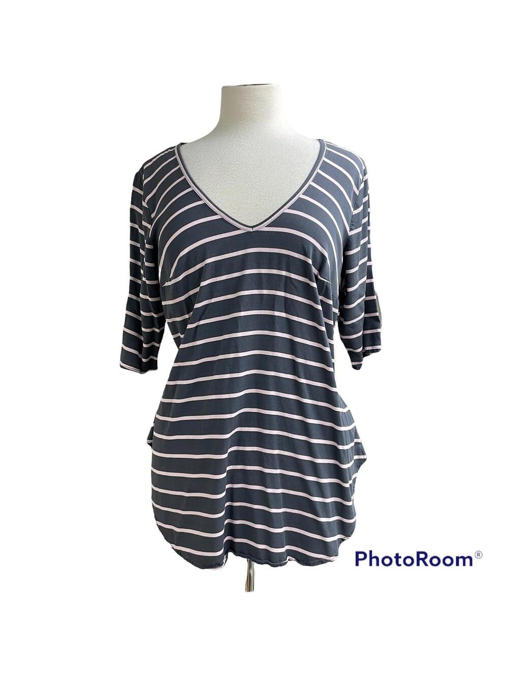 Torrid deep V neck half sleeve striped top 00